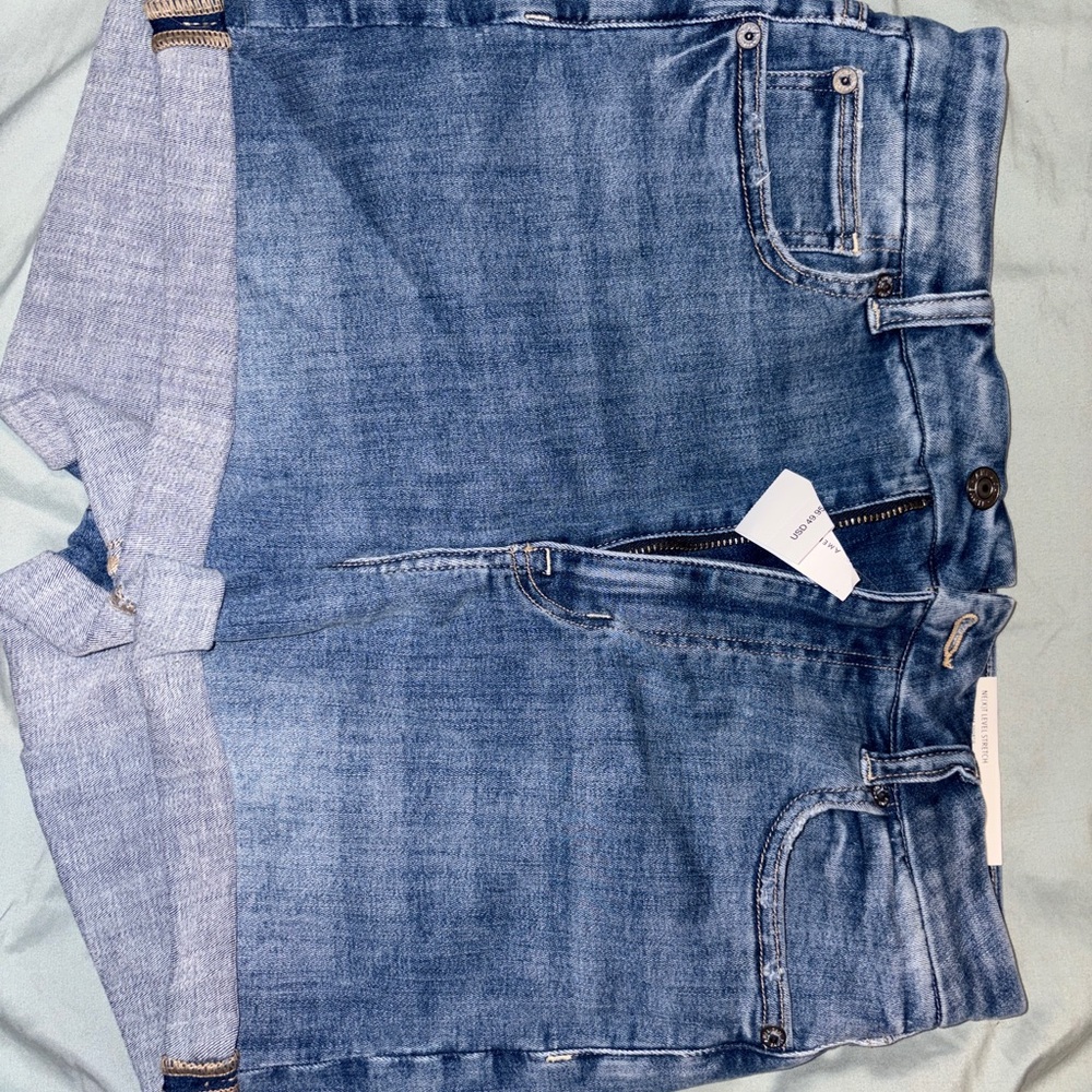 Women’s American Eagle Curvy Fit Jean Shorts